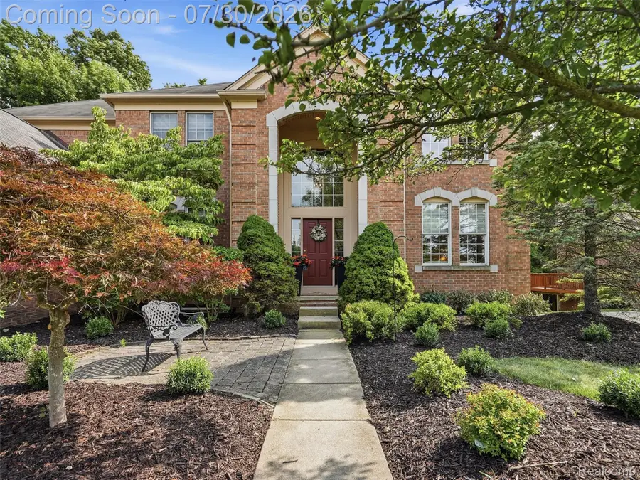 7025 Yorkshire Court, West Bloomfield, MI 48322 - #3
