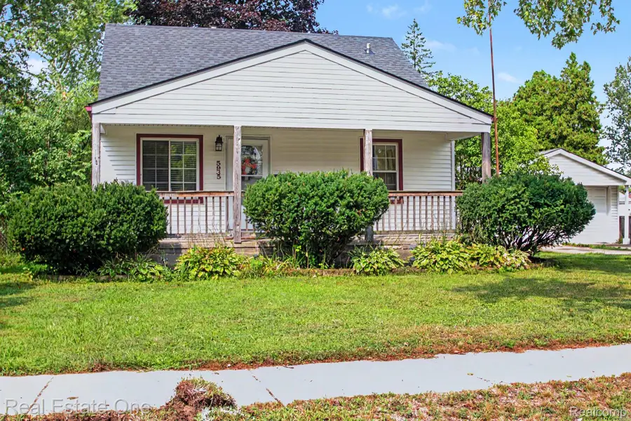 5935 Lathers Street, Garden City, MI 48135 - #2
