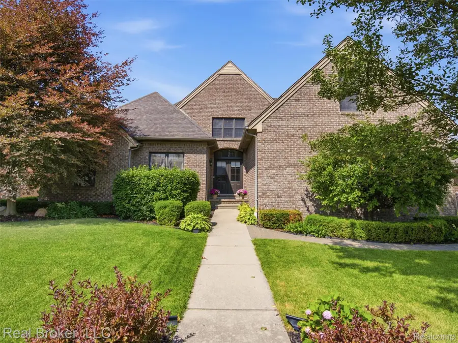 53397 Zachary Drive, Chesterfield, MI 48047 - #2