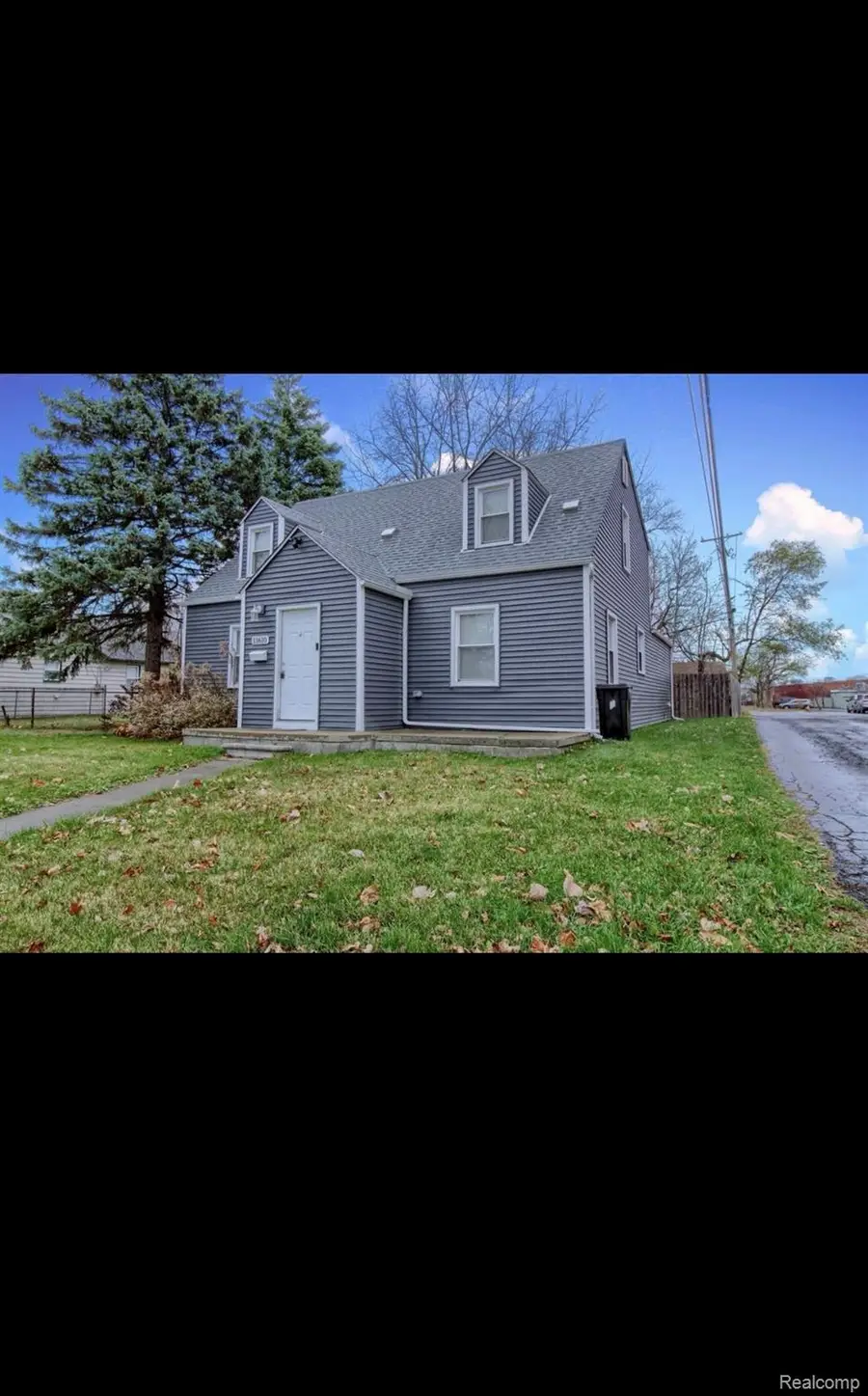 11610 Cardwell Street, Livonia, MI 48150 - #3