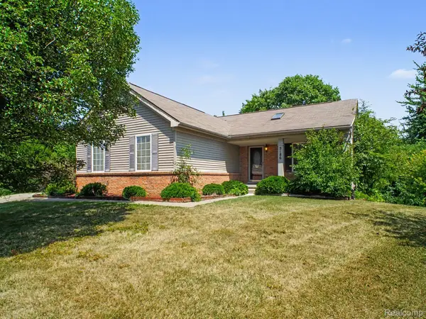 5186 Northwood Road, GrandBlanc, MI 48439