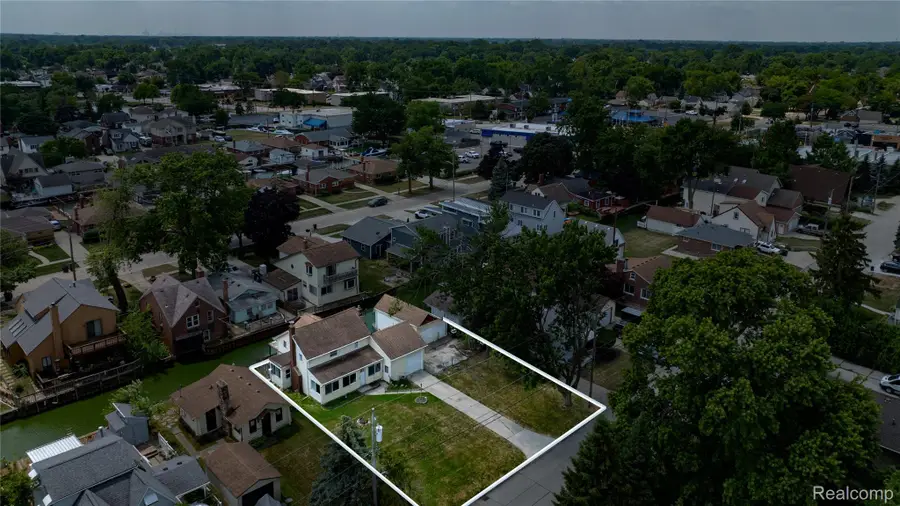 22464 Beach Street, Saint Clair Shores, MI 48081 - #3