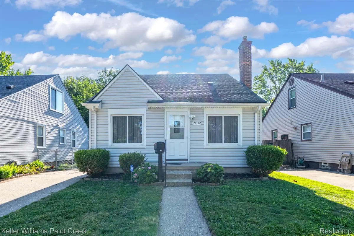 21132 Syracuse Avenue, Warren, MI 48091 - #1