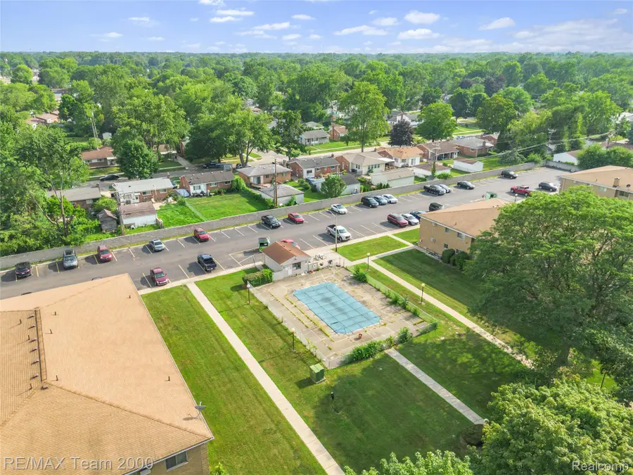26305 W 7 Mile Road #101, Redford, MI 48240 - #3