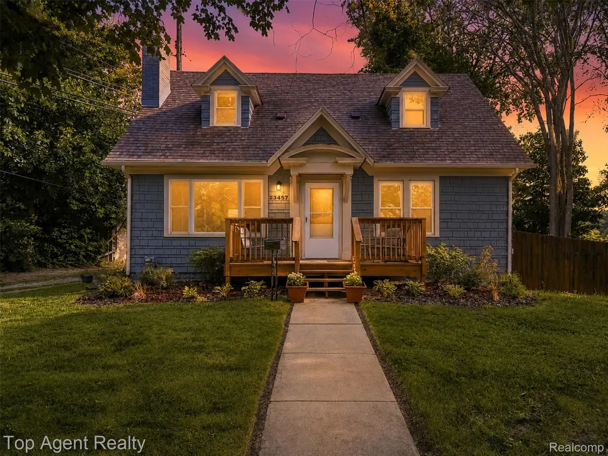 23457 Buckingham Street, Clinton, MI 48036 - #1