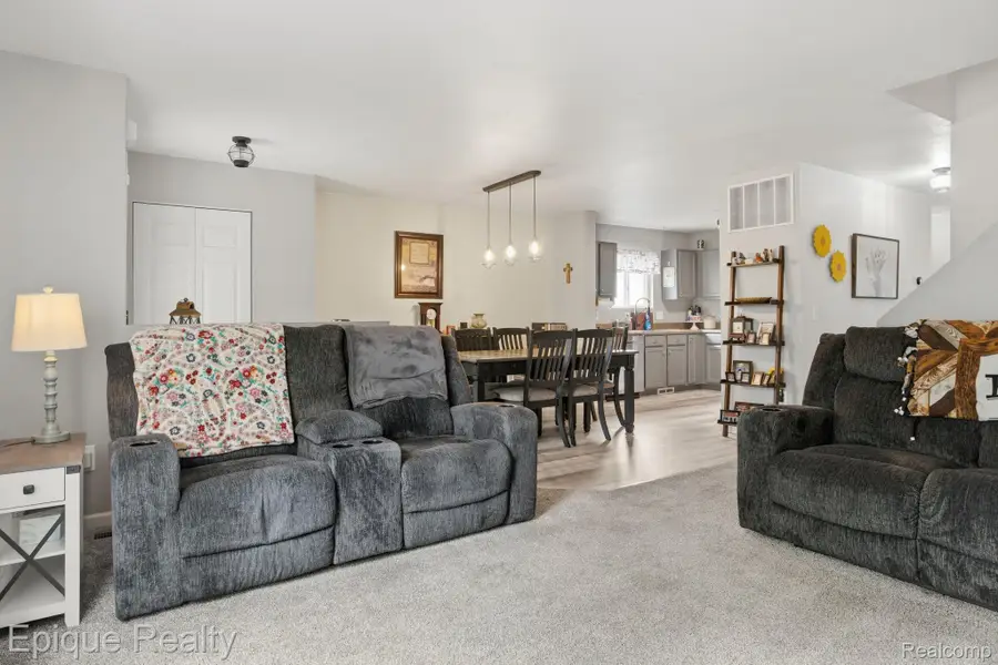 32201 Chatham Street, New Haven, MI 48048 - #3