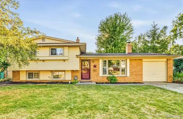 1082 Borgstrom Avenue, Ypsilanti, MI 48198