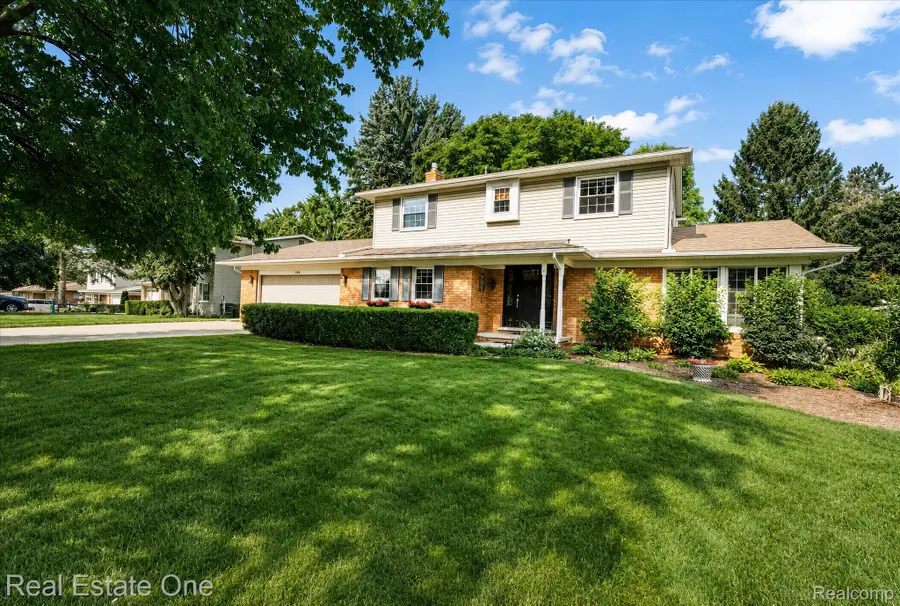 148 Clair Hill Drive, Rochester Hills, MI 48309 - #2
