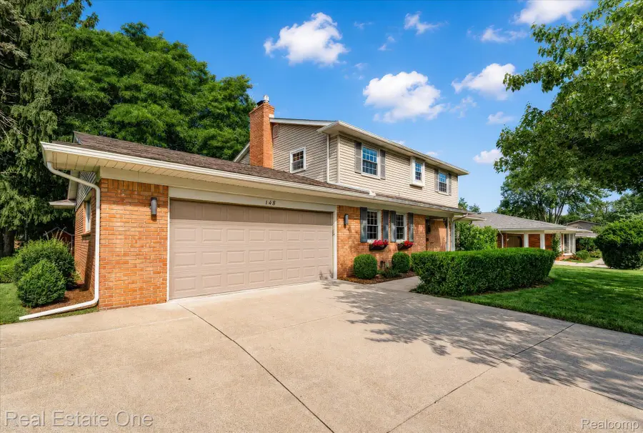 148 Clair Hill Drive, Rochester Hills, MI 48309 - #3