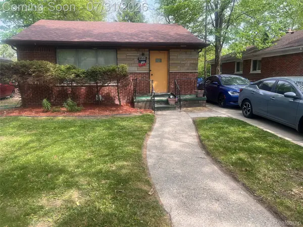 22040 Cloverlawn Street, OakPark, MI 48237
