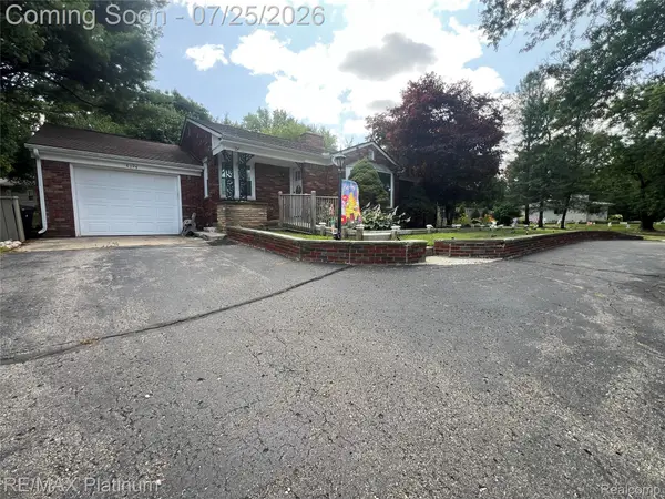 6725 Laurelton, Clawson, MI 48346