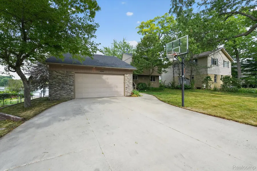 4341 Cornith Drive, Orion, MI 48359 - #3