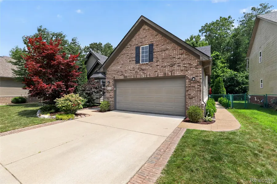 17174 Dew Point Court, Romulus, MI 48174 - #3