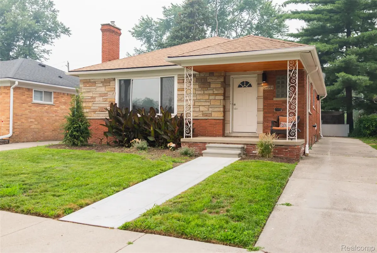 24091 Eastwood Street, Oak Park, MI 48237 - #1