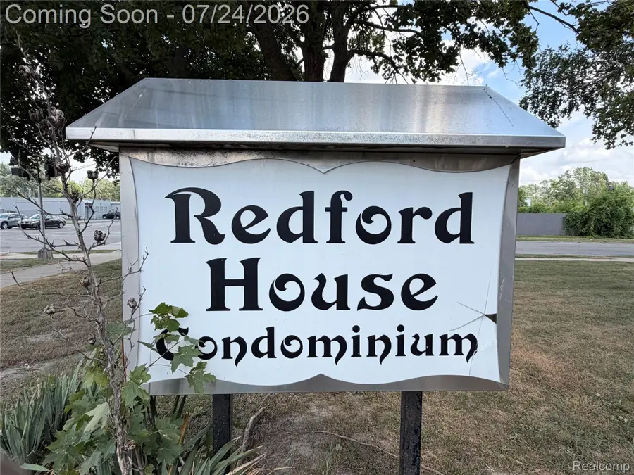 26305 W 7 Mile Rd Road #201, Redford, MI 48240 - #2