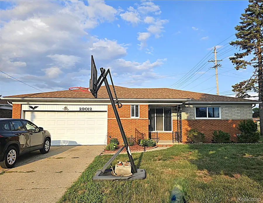 29012 James Drive, Warren, MI 48092 - #2