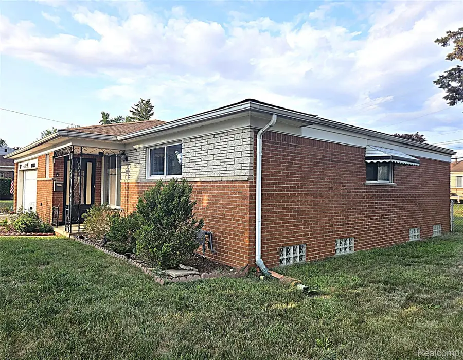 29012 James Drive, Warren, MI 48092 - #3