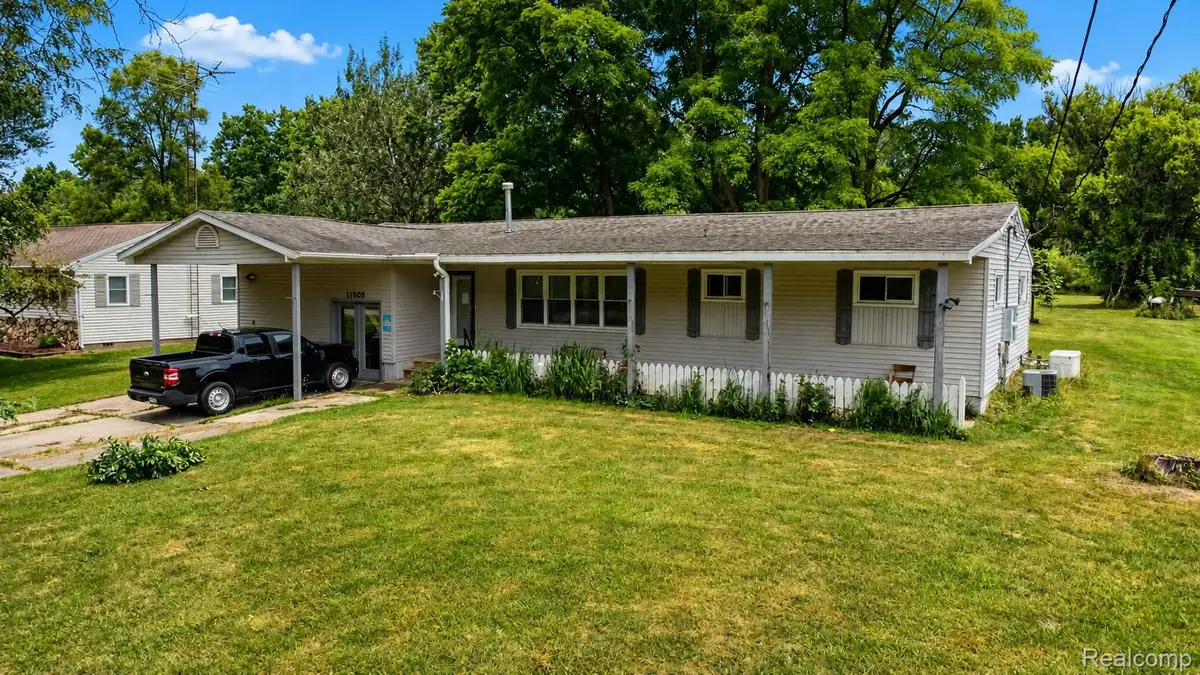 11505 E Mount Morris Road, Davison, MI 48423 - #1