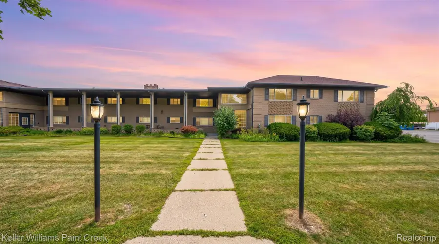 2311 Walton Boulevard #44, Rochester Hills, MI 48309 - #3