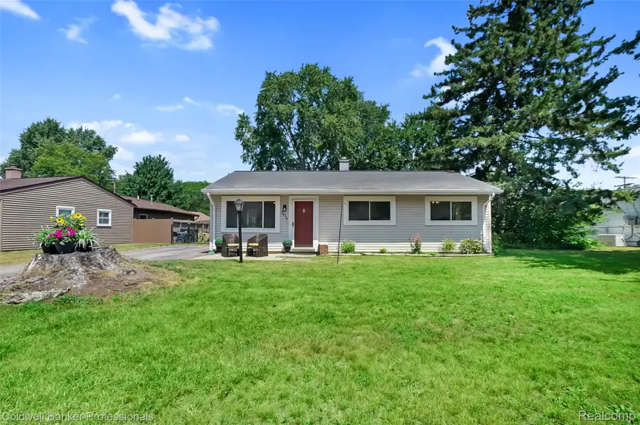 2436 Toby Road, Orion, MI 48359 - #3