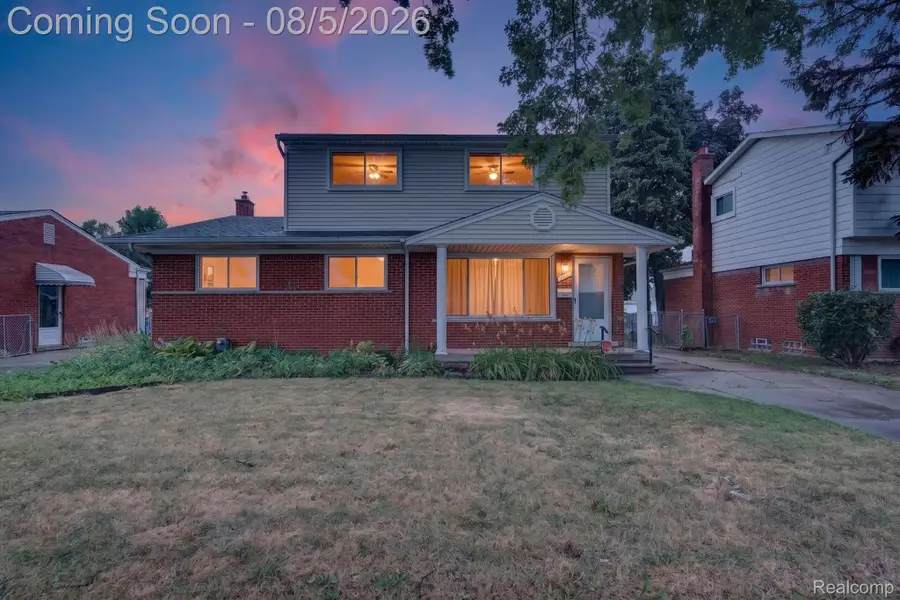 8415 Christine Street, Warren, MI 48093 - #2