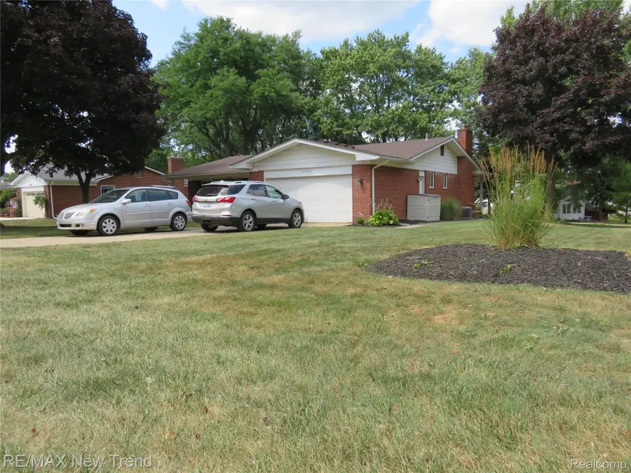 36602 Vicary Lane, Farmington, MI 48335 - #2