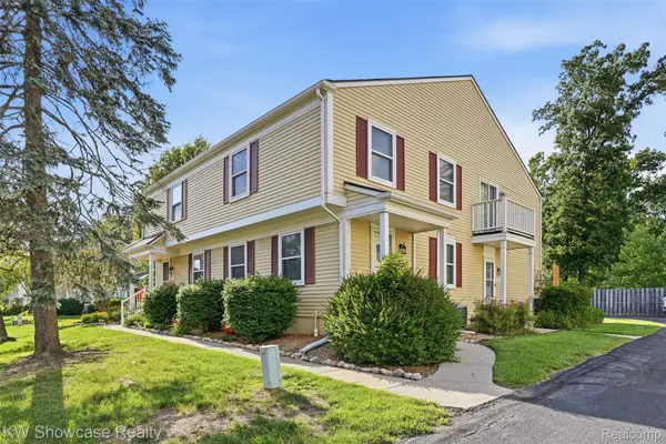 1499 Mariner Drive, WalledLake, MI 48390