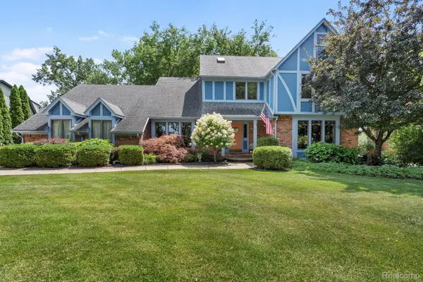 10601 Brodhead Road, GrosseIle, MI 48138