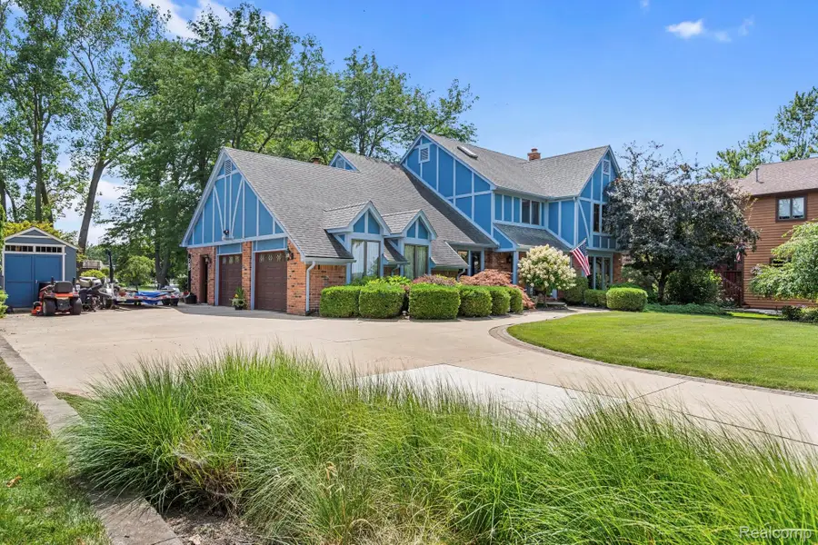 10601 Brodhead Road, Grosse Ile, MI 48138 - #2
