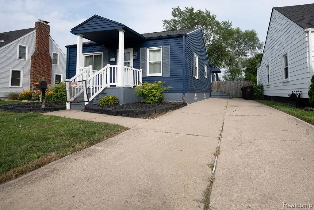 3227 Charles Street, Trenton, MI 48183 - #1