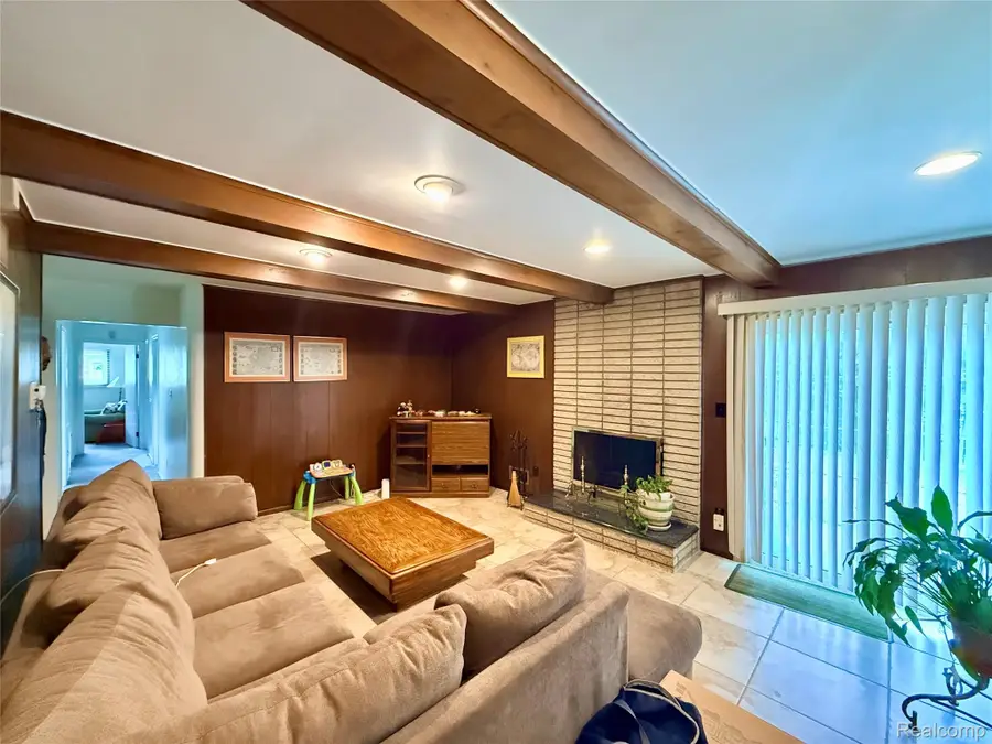 25630 Woodvilla Place, Southfield, MI 48075 - #3