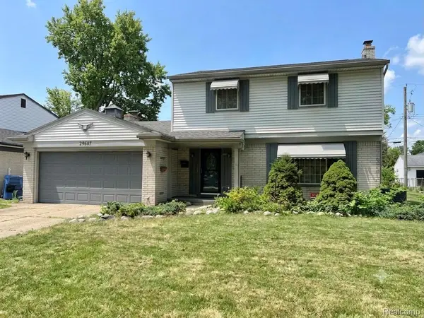 29687 Boewe Drive, Warren, MI 48092