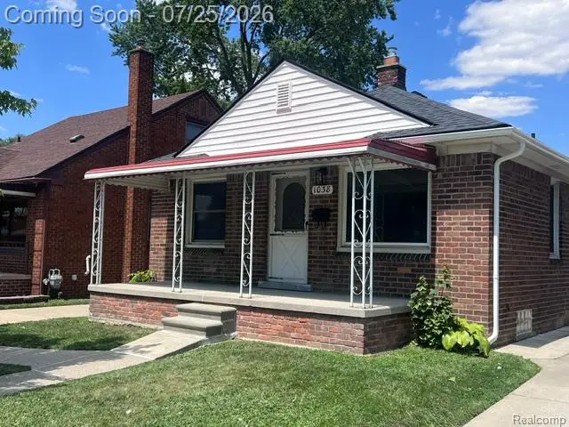 1038 Detroit Avenue, Lincoln Park, MI 48146 - #2