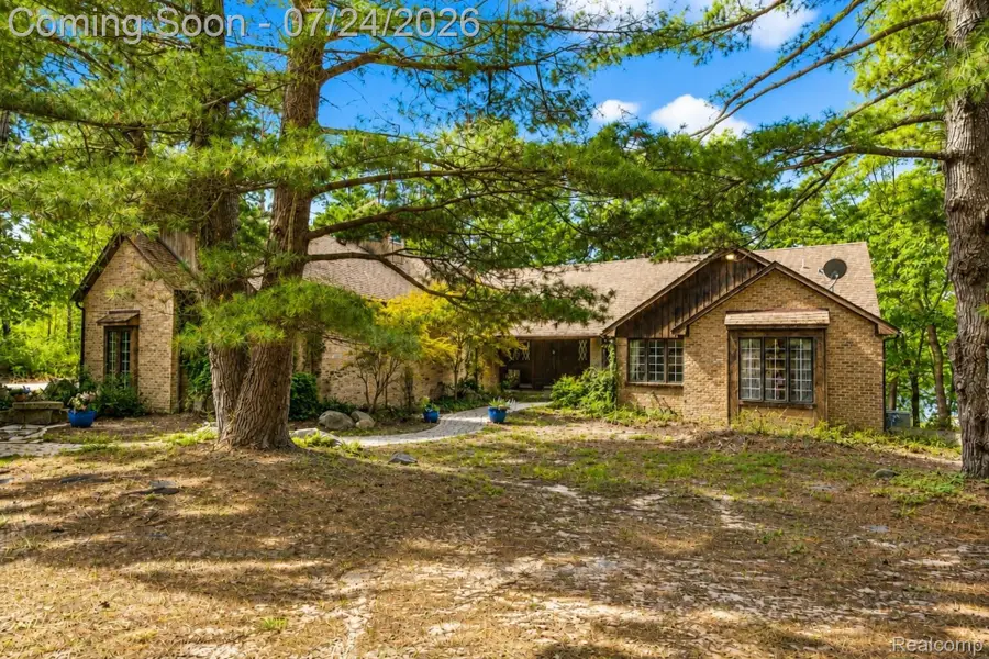 377 Ridgemont Road, Oxford, MI 48370 - #3