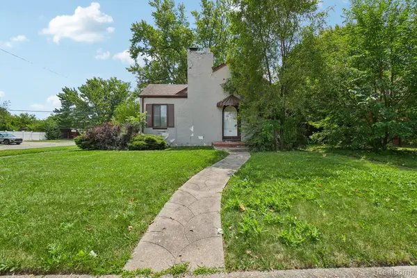 15906 Collingham Drive, Detroit, MI 48205