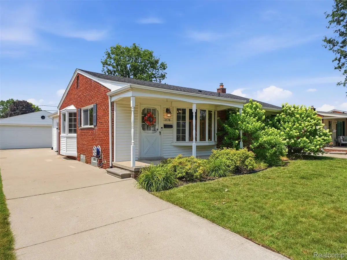 3170 Maxwell Street, Trenton, MI 48183 - #1
