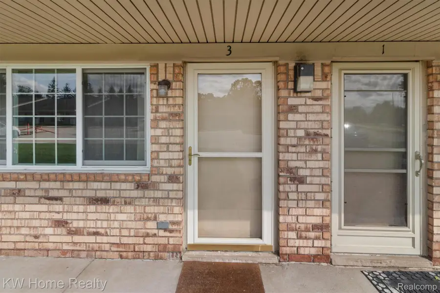 16030 Holz Drive #3, Southgate, MI 48195 - #3