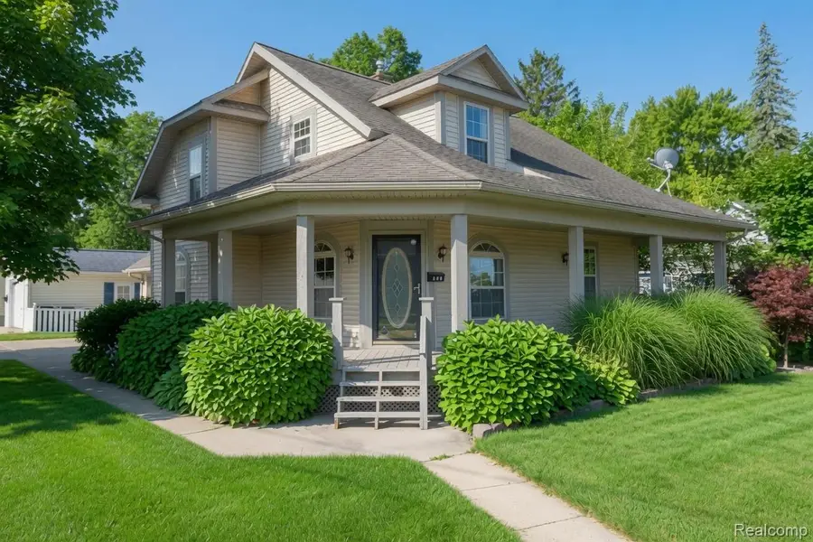 301 W Young Street, Clio, MI 48420 - #3