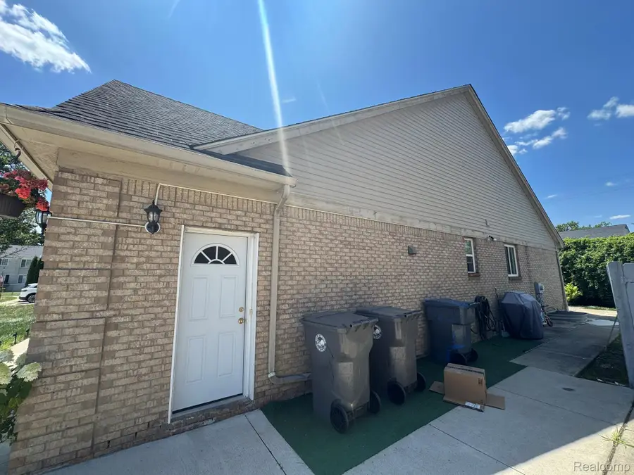 324 Cherry Lane, Inkster, MI 48141 - #3