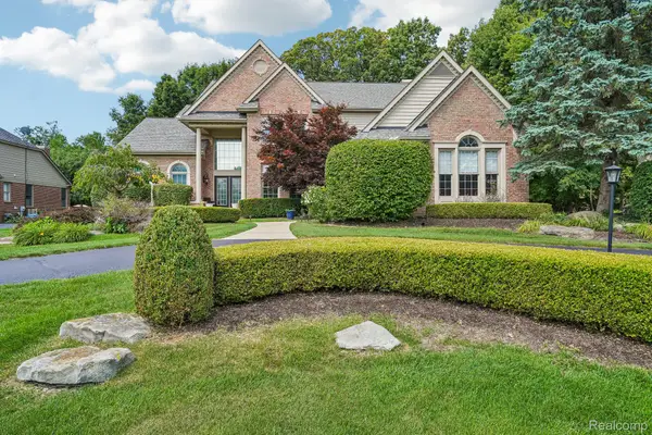 4500 Boxwood Court, Rochester, MI 48306