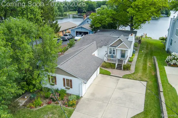 10470 King Road, Davisburg, MI 48350