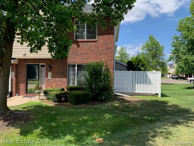 24015 Fairlane Boulevard, Woodhaven, MI 48183 - #2