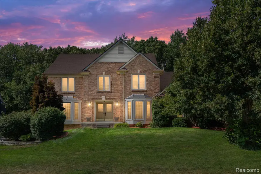 3740 Merriweather Lane, Rochester Hills, MI 48306 - #2
