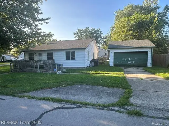 5601 Parkview Street, Newport, MI 48166 - #2