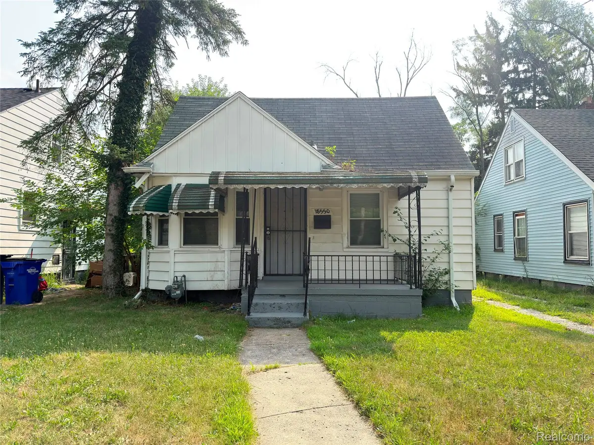 18550 Pierson Street, Detroit, MI 48219 - #1
