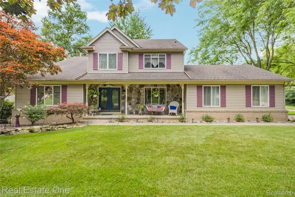 420 Rosario Lane, WhiteLake, MI 48386
