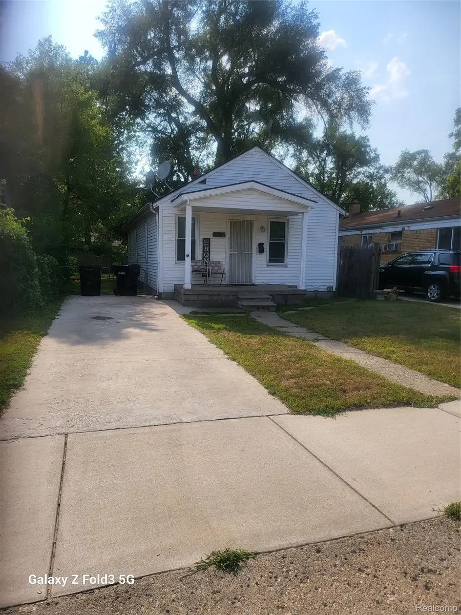 19999 Roselawn Street, Detroit, MI 48221 - #2