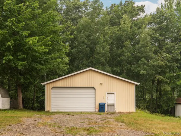 2117 Courtney Drive, Harrison, MI 48625