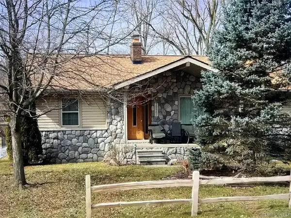 20901 Sunnydale Street, Farmington, MI 48336