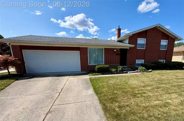 31923 Lafler Drive, Rockwood, MI 48173